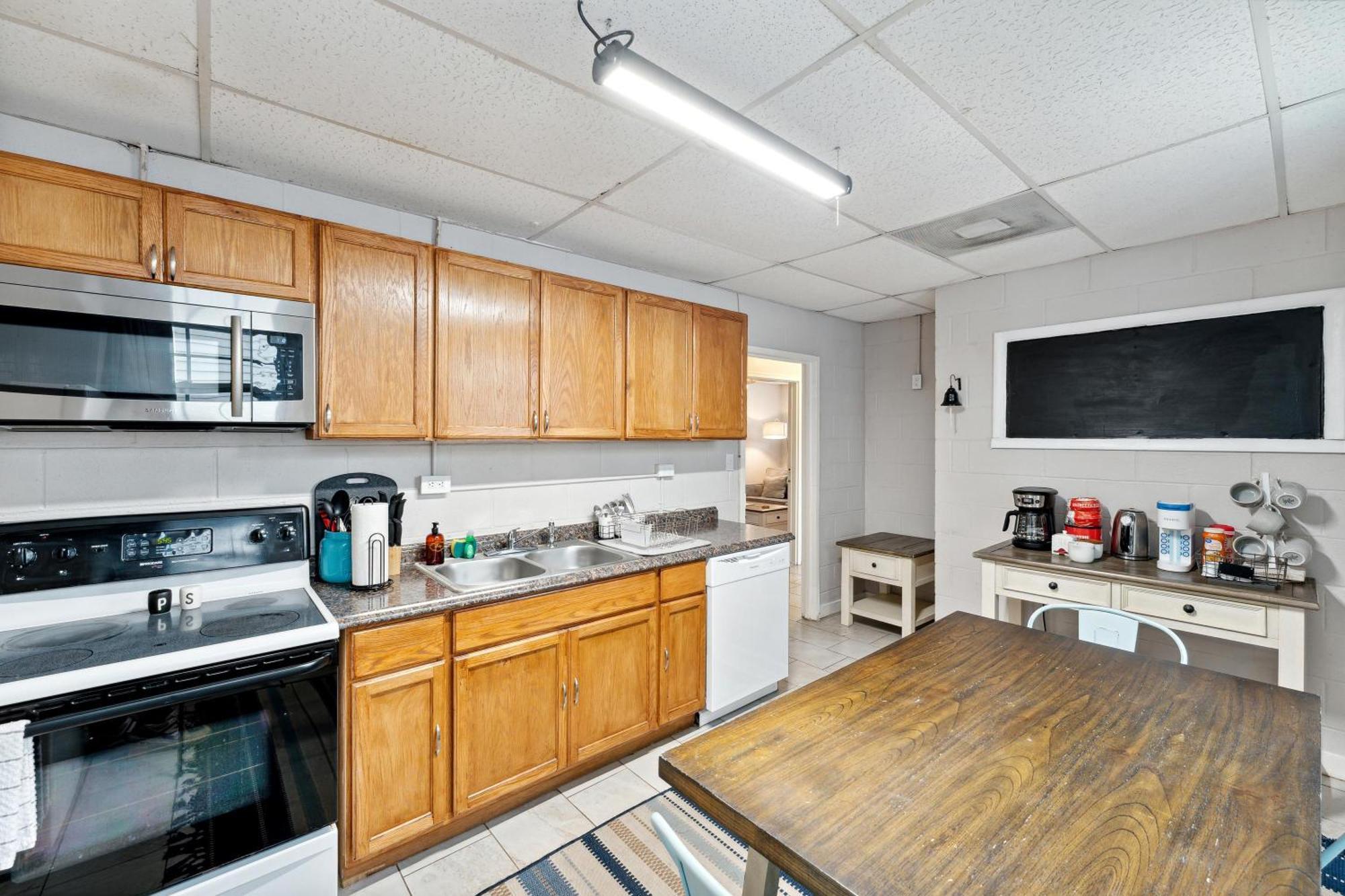 1215 Jefferson St Villa Савана Екстериор снимка